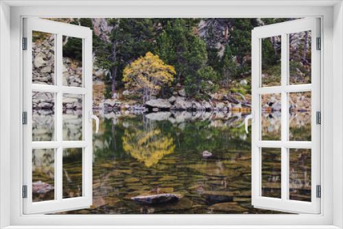 Fototapeta Naklejka Na Ścianę Okno 3D - Lake reflections in the mountains