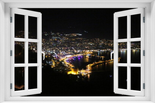 Fototapeta Naklejka Na Ścianę Okno 3D - Nacht, Lichter, Aussischt