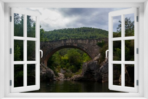 Fototapeta Naklejka Na Ścianę Okno 3D - old stone bridge