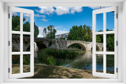 Fototapeta Naklejka Na Ścianę Okno 3D - ashlar stone medieval bridge in Palencia, Spain