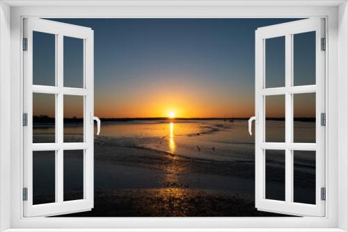 Fototapeta Naklejka Na Ścianę Okno 3D - Sunrise at Maldon, Essex, England