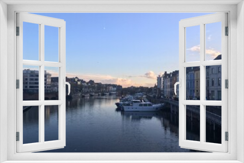 Fototapeta Naklejka Na Ścianę Okno 3D - River view