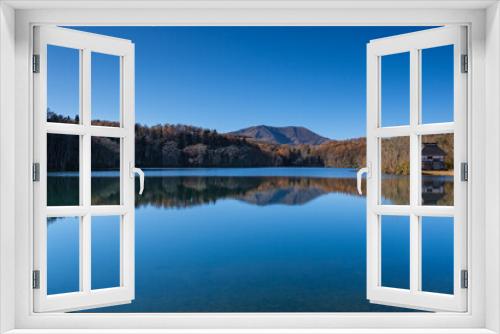 Fototapeta Naklejka Na Ścianę Okno 3D - 湖の映り込み