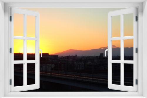 Fototapeta Naklejka Na Ścianę Okno 3D - 東京から眺める夕焼けの富士山