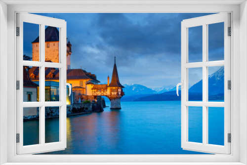 Fototapeta Naklejka Na Ścianę Okno 3D - Thunersee in den Schweizer Alpen, Schweiz