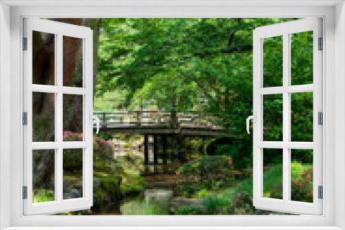 Fototapeta Naklejka Na Ścianę Okno 3D - 初夏の緑の包まれた石川県金沢市にある兼六園