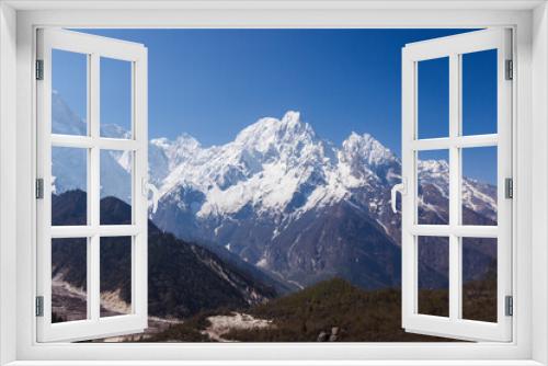 Fototapeta Naklejka Na Ścianę Okno 3D - Snowy mountain peaks in the Himalayas Manaslu region
