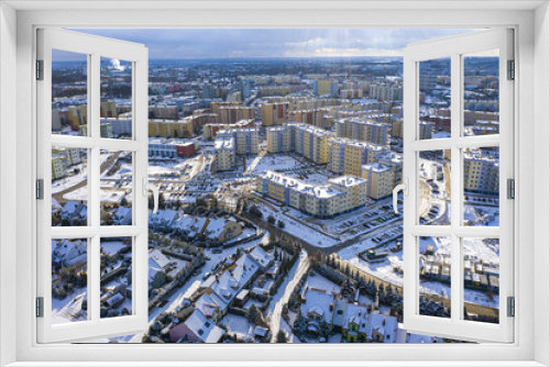 Fototapeta Naklejka Na Ścianę Okno 3D - Zimowa panorama z lotu ptaka podczas słonecznej pogody, osiedle Manhattan, miasto Gorzów Wielkopolski	