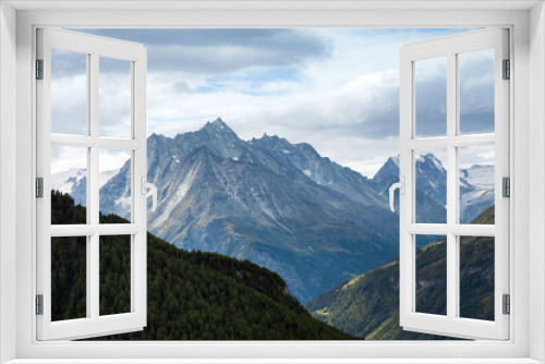 Fototapeta Naklejka Na Ścianę Okno 3D - Montagnes dans le Val d'Hérens en été, Alpes valaisannes en Suisse