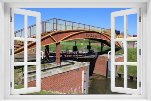 Fototapeta Naklejka Na Ścianę Okno 3D - River Odra historic lock