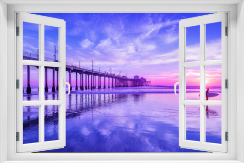 Fototapeta Naklejka Na Ścianę Okno 3D - the huntington beach pier during sunset, california