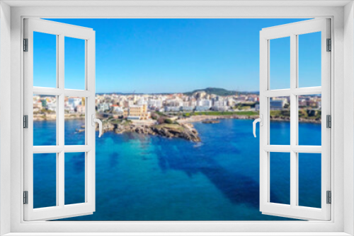 Fototapeta Naklejka Na Ścianę Okno 3D - Panoramic view of Alghero shore on a sunny day