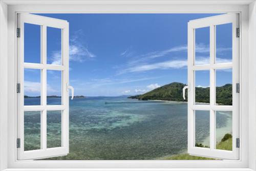Fototapeta Naklejka Na Ścianę Okno 3D - インドネシア コモド国立公園 フローレス島 ラブハンバジョ 海