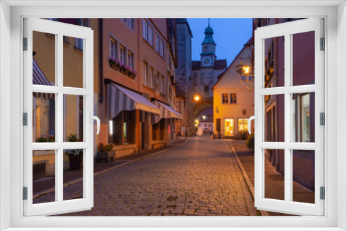 Fototapeta Naklejka Na Ścianę Okno 3D - Rothenburg ob der Tauber. Old famous medieval at sunset.
