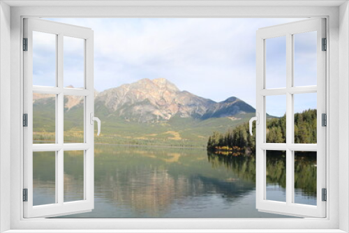 Fototapeta Naklejka Na Ścianę Okno 3D - lake and mountains, Jasper National Park, Alberta