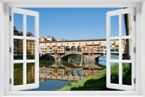 Fototapeta Naklejka Na Ścianę Okno 3D - Ponte Vecchio across the Arno river in Firenze
