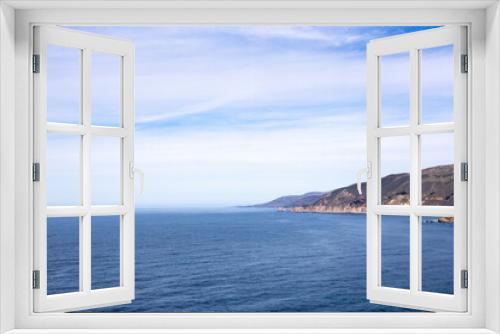 Fototapeta Naklejka Na Ścianę Okno 3D - A view on the ocean and sky