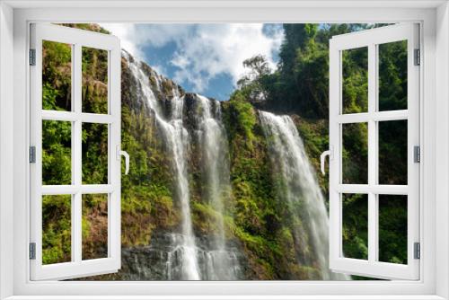 Fototapeta Naklejka Na Ścianę Okno 3D - Tad Yuang waterfall  in tropical rain forest. Laos
