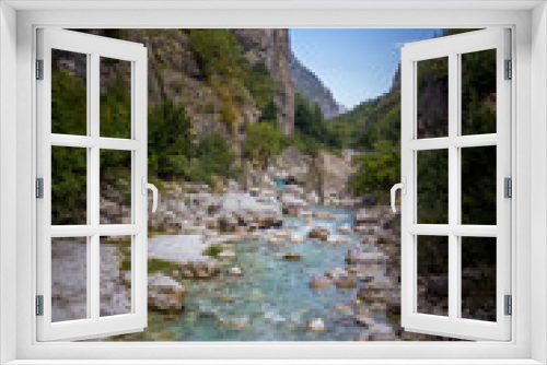 Fototapeta Naklejka Na Ścianę Okno 3D - mountain's river in Albania