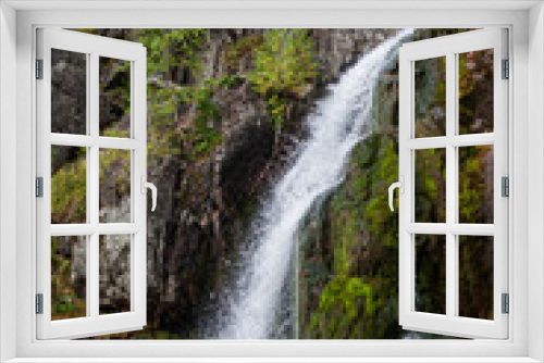 Fototapeta Naklejka Na Ścianę Okno 3D - middle waterfall in Altai mountains