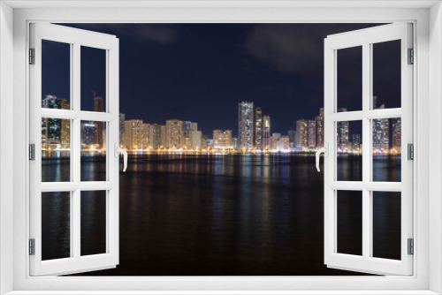 Fototapeta Naklejka Na Ścianę Okno 3D - Sharjah Corniche Nightscape