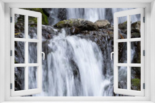 Fototapeta Naklejka Na Ścianę Okno 3D - 日本庭園の滝