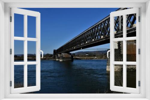 Fototapeta Naklejka Na Ścianę Okno 3D - Alte Eisenbahnbrücke in Urmitz am Rhein