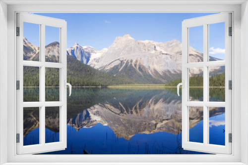 Fototapeta Naklejka Na Ścianę Okno 3D - Emerald Lake, Canada
