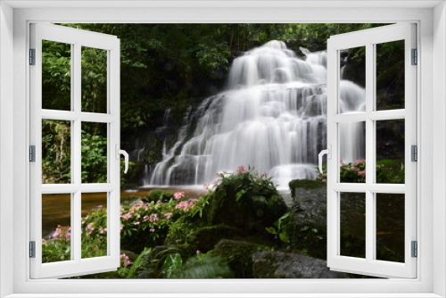 Fototapeta Naklejka Na Ścianę Okno 3D - beautiful waterfall in the forest national park