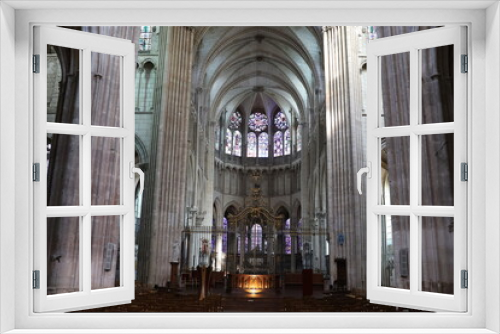 La cathédrale Saint Etienne, style gothique, intérieur de la cathédrale, ville de Auxerre, département de l'Yonne, France