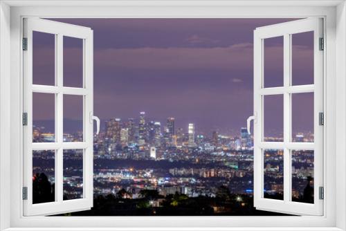 Fototapeta Naklejka Na Ścianę Okno 3D - Twilight view of Los Angeles downtown skyline from Getty View Park