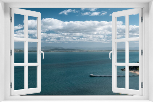 Fototapeta Naklejka Na Ścianę Okno 3D - Panoramic view of the Magnetic Island coastline, Queensland, Australia