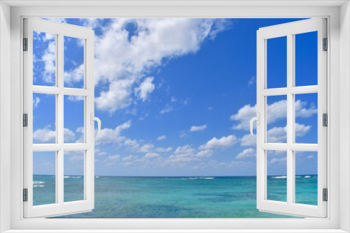 Fototapeta Naklejka Na Ścianę Okno 3D - 沖縄の綺麗な海