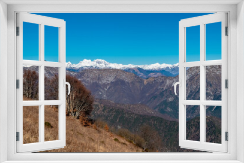 Fototapeta Naklejka Na Ścianę Okno 3D - Panorama from the alpine peak