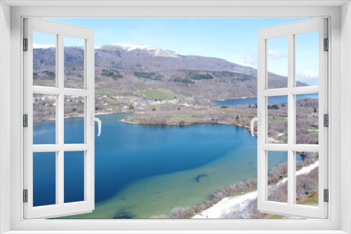 Fototapeta Naklejka Na Ścianę Okno 3D - Lac  de Laffrey - Lac de Pétichet - Isère - Drone