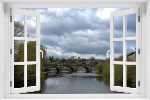 Fototapeta Naklejka Na Ścianę Okno 3D - The Welsh Bridge spanning the River Severn in Shrewsbury, Shropshire, UK
