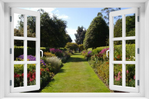 Fototapeta Naklejka Na Ścianę Okno 3D - Park und Burgruine in Castle Kennedys Garden, Schottland