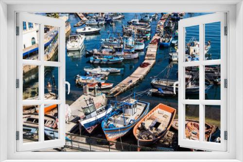 Fototapeta Naklejka Na Ścianę Okno 3D - Colorful fishing boats in the port of Algiers, Algeria