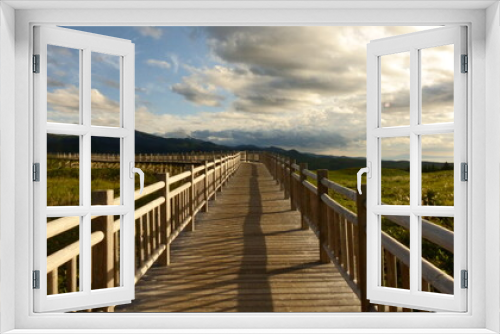 Fototapeta Naklejka Na Ścianę Okno 3D - wooden bridge over lake