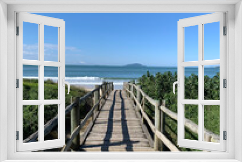 Fototapeta Naklejka Na Ścianę Okno 3D - Escadas na praia