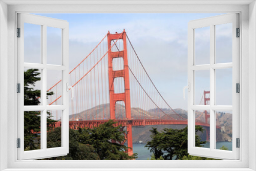 Fototapeta Naklejka Na Ścianę Okno 3D - Golden gate bridge in San Francisco in California, USA