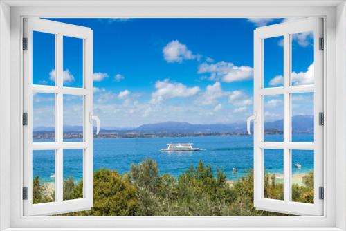 Fototapeta Naklejka Na Ścianę Okno 3D - Sirmione on lake Garda