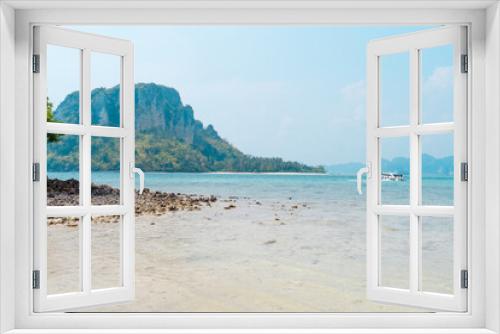 Fototapeta Naklejka Na Ścianę Okno 3D - Seascapes and tropical islands in Krabi