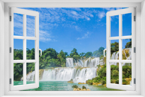 Fototapeta Naklejka Na Ścianę Okno 3D - Scenery of the Trans-national Waterfall in Chongzuo Detian, Guangxi, China