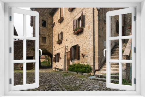 Fototapeta Naklejka Na Ścianę Okno 3D - Borgo La Scola