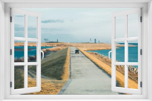 Fototapeta Naklejka Na Ścianę Okno 3D - 田舎の車窓から見える景色