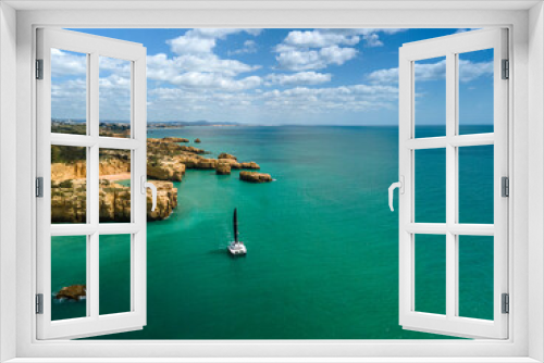 Fototapeta Naklejka Na Ścianę Okno 3D - Aerial seascape of Algarve coast  a popular beach destination . Portugal.