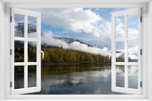 Fototapeta Naklejka Na Ścianę Okno 3D - Columbia River landscape