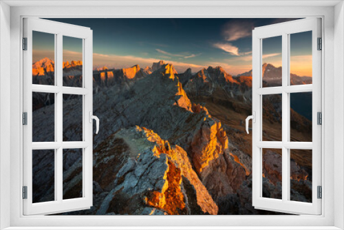 Fototapeta Naklejka Na Ścianę Okno 3D - Autumn in the Italian Dolomites. The most beautiful time of the year to visit this place. Beautiful colors and breathtaking views. Mountain peaks above the valleys.