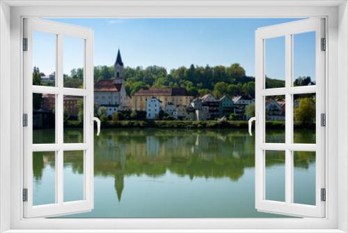 Fototapeta Naklejka Na Ścianę Okno 3D - View of the city of Passau with the river Inn